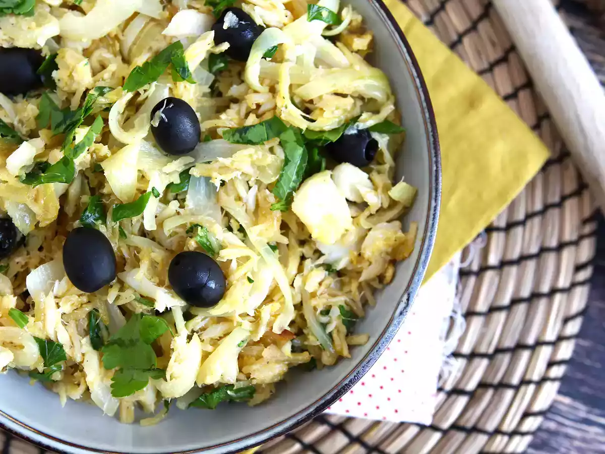 Bacalhau à Brás - rețetă portugheză cu cod - super ușor de făcut! - poza 5