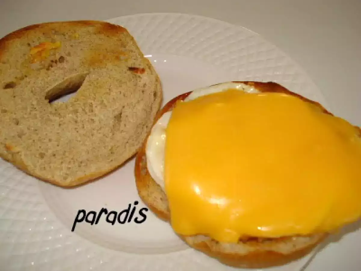 BAGELS CU OU, BRINZA SI SUNCA(breakfast) - poza 5