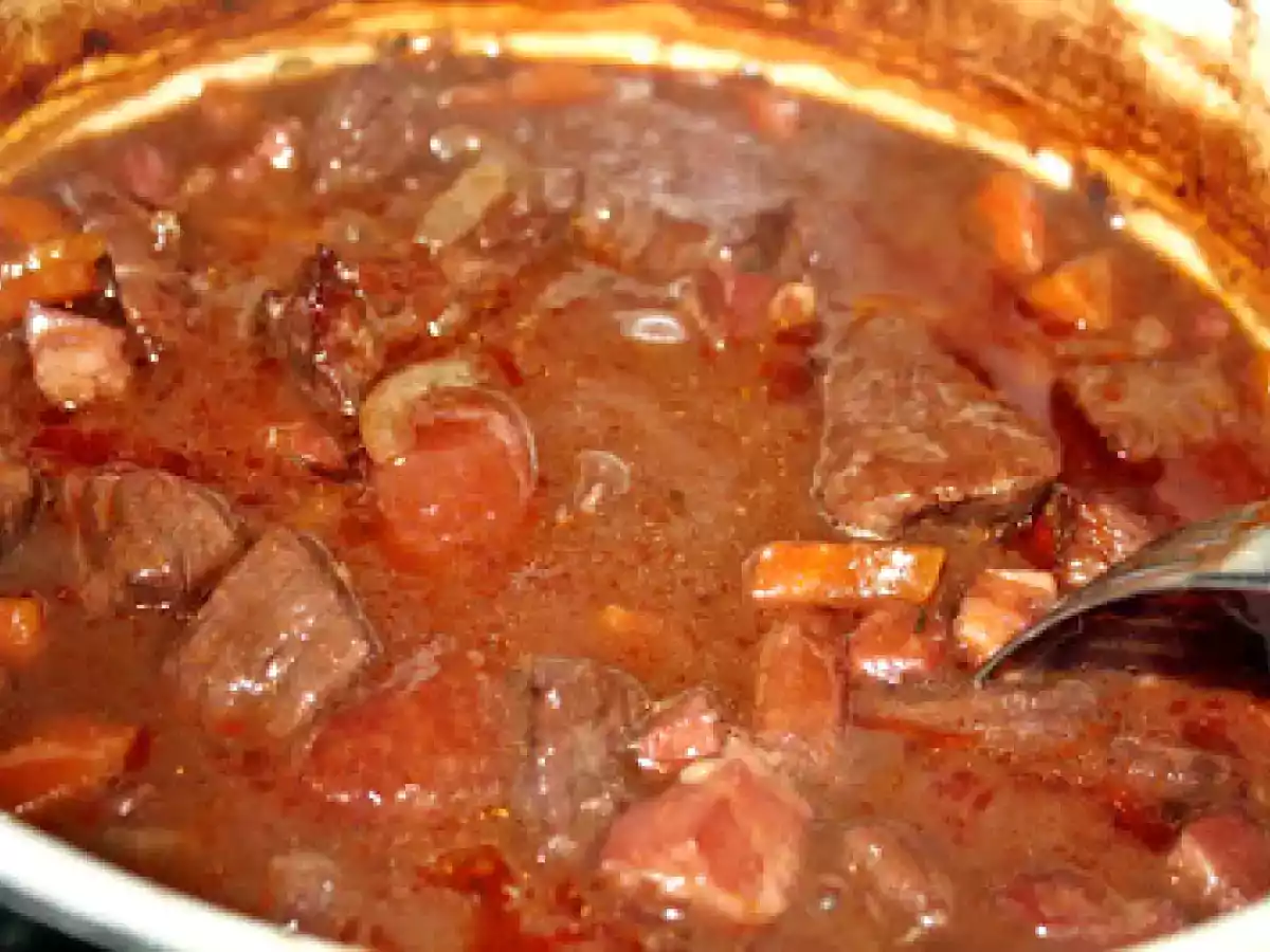 Beef Bourguignon - Julia Child - poza 15