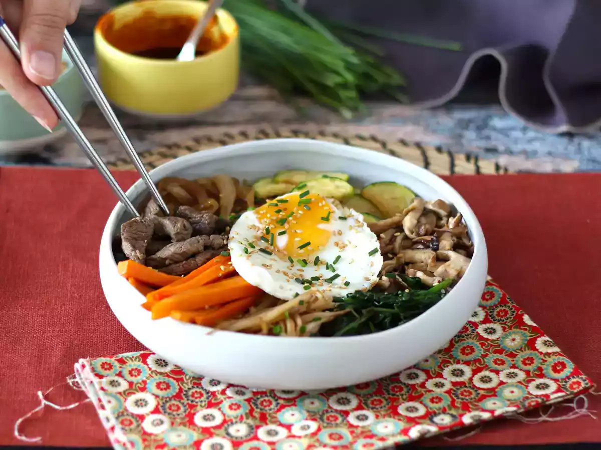Bibimbap, felul de mâncare tradițional coreean - poza 2