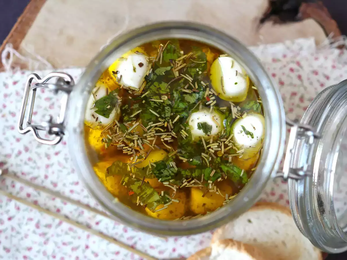 Bile de mozzarella marinate pentru aperitiv sau salată! - poza 2