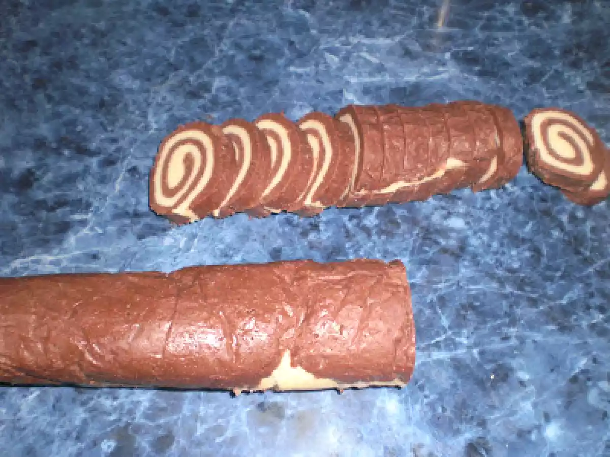 Biscuiti bicolori - poza 6