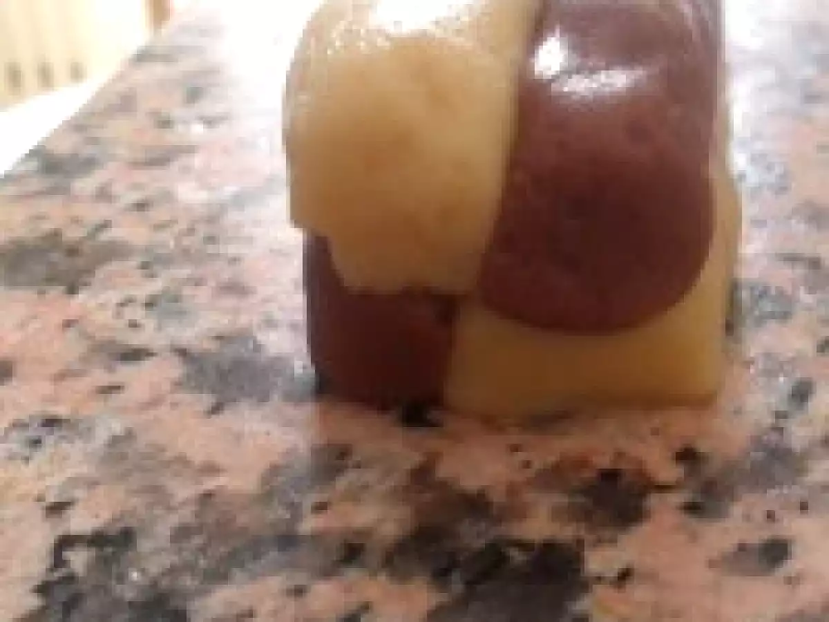 Biscuiti bicolori - poza 2