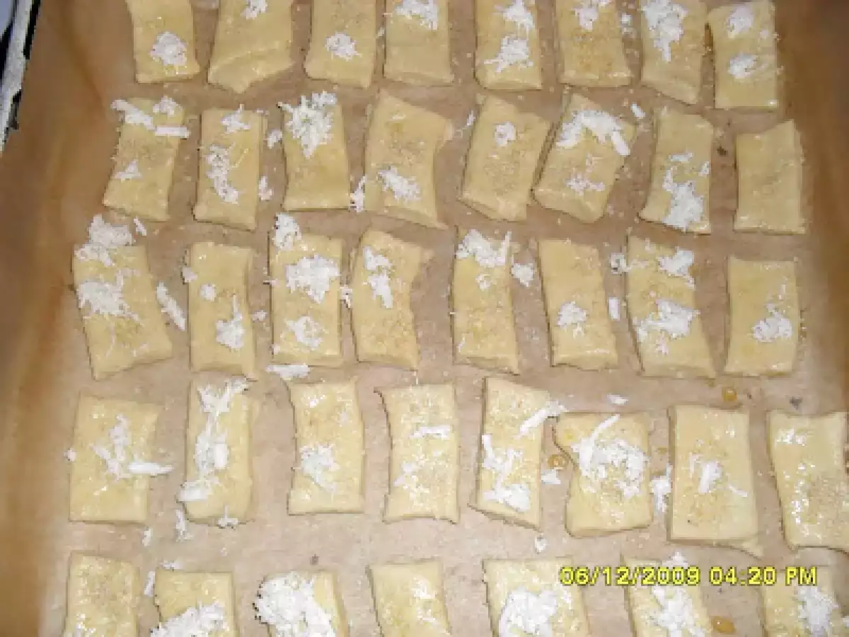 Biscuiti cu branza...reteta rapida - poza 2