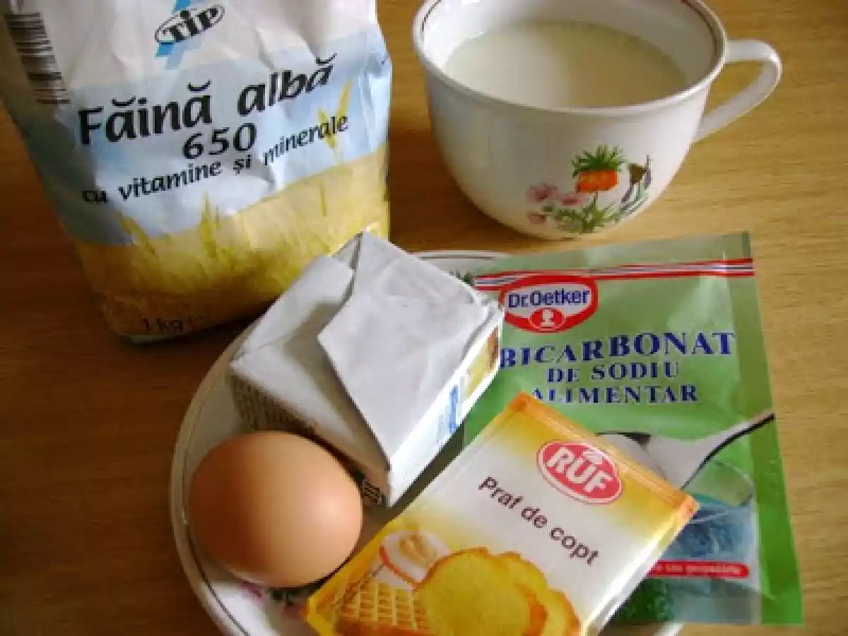 BISCUITI CU IAURT SI MAC - poza 6