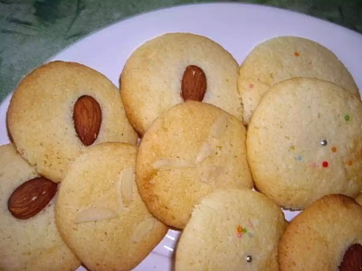 Biscuiti cu migdale