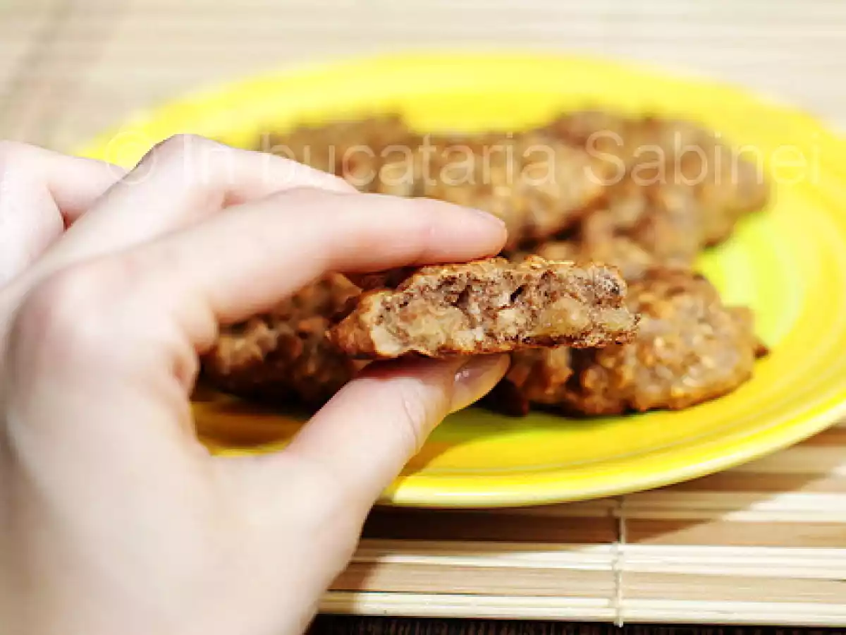 BISCUITI CU SEMINTE SI CEREALE - poza 2