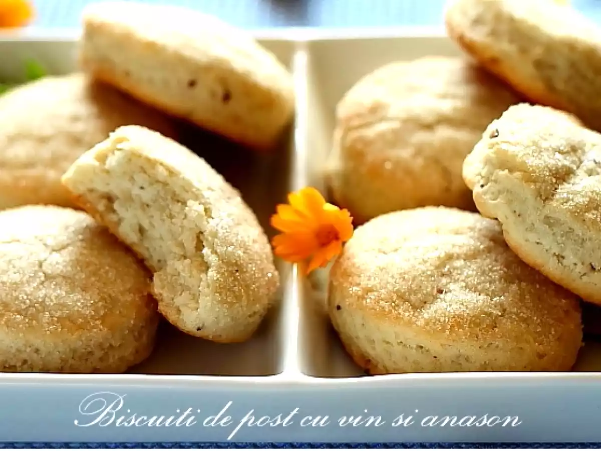 Biscuiti de post cu vin si anason