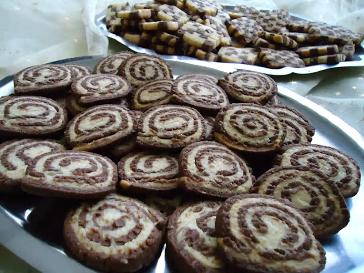 Biscuiti (de post) in doua culori - poza 3