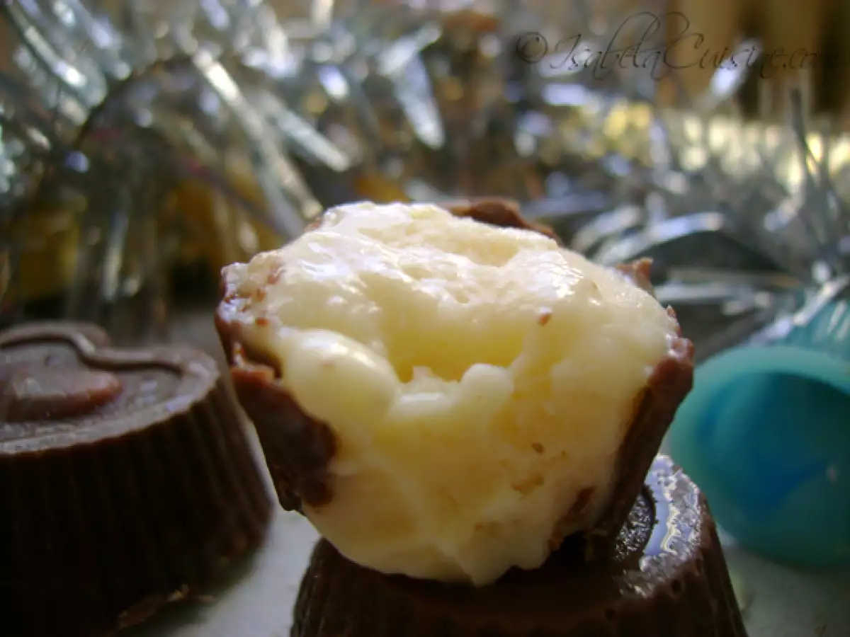 Bomboane de ciocolata, cu umplutura alba - poza 5