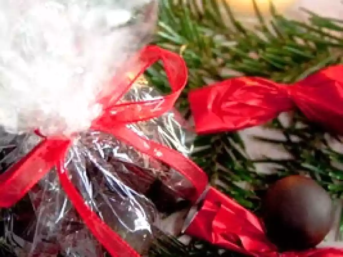 Bomboane de ciocolata cu umplutura de migdale