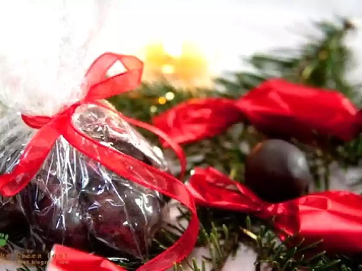 Bomboane de ciocolata cu umplutura de migdale - poza 7