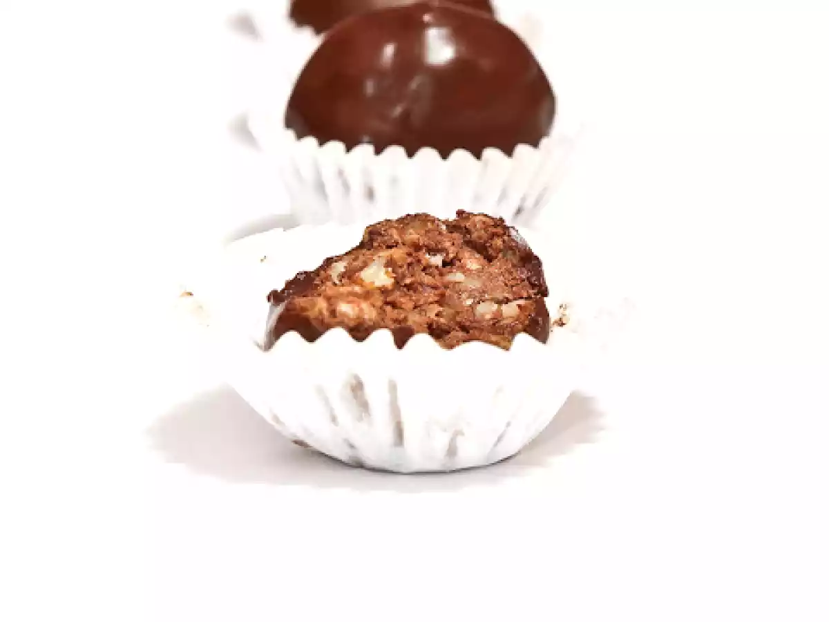 Bomboane Ferrero Rocher - poza 2