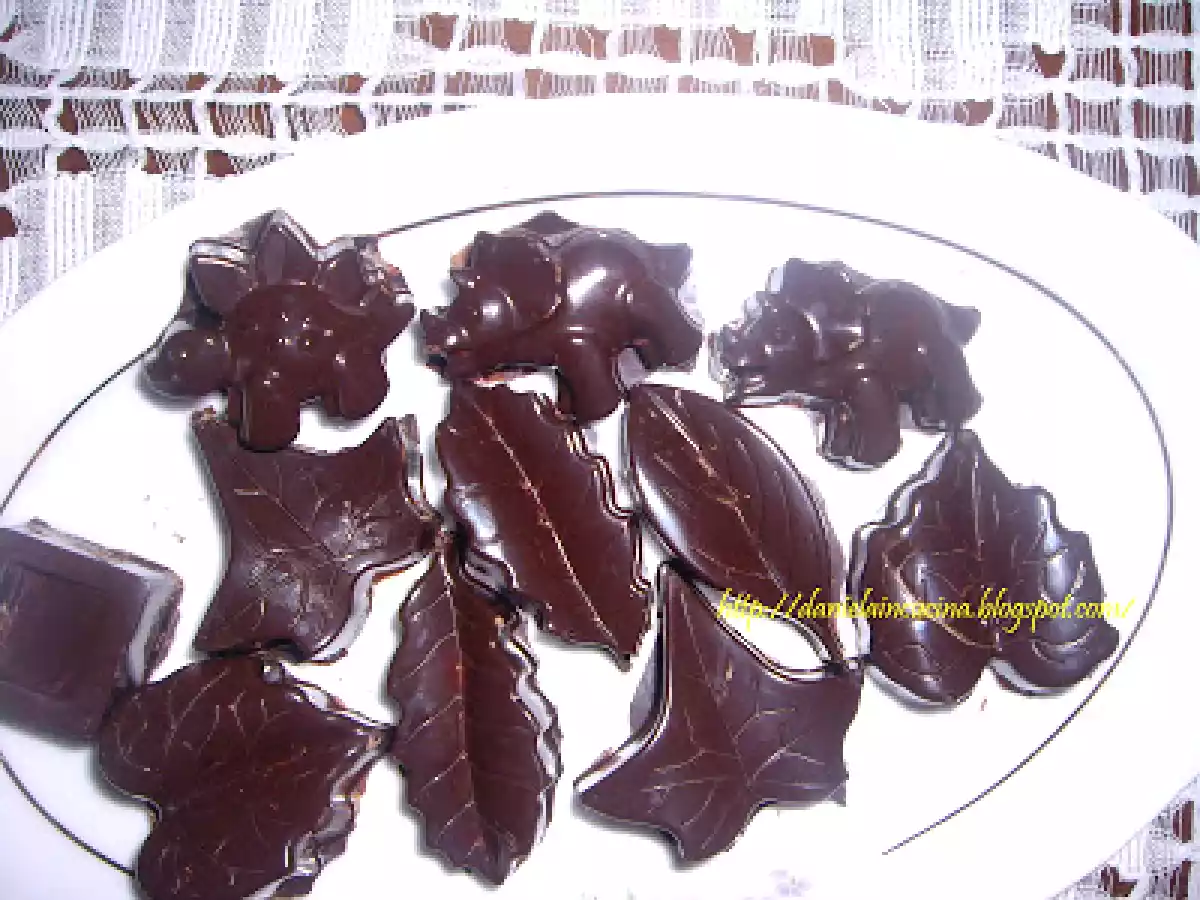 Bomboane umplute cu crema ganache