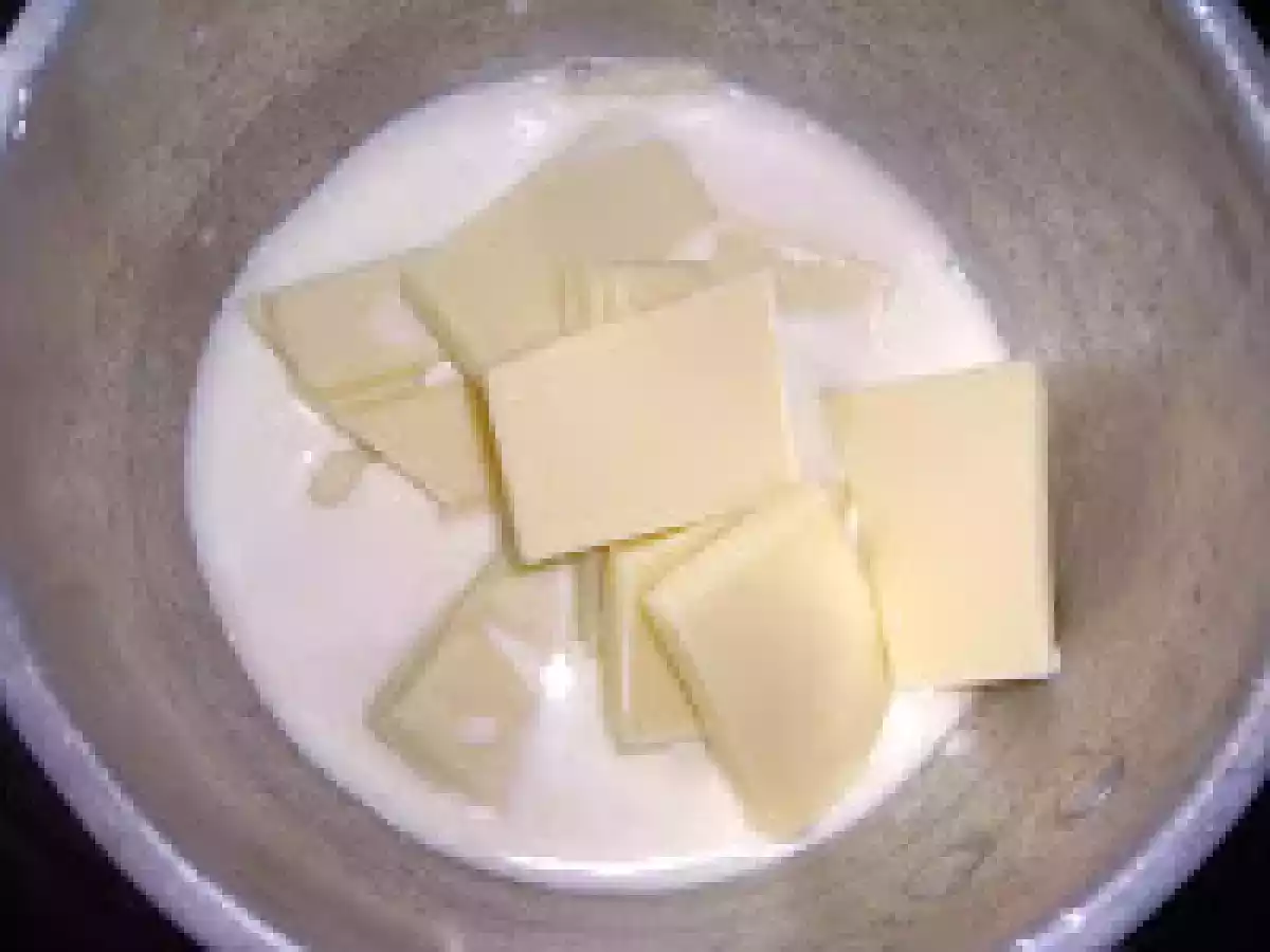 Bomboane umplute cu crema ganache - poza 3