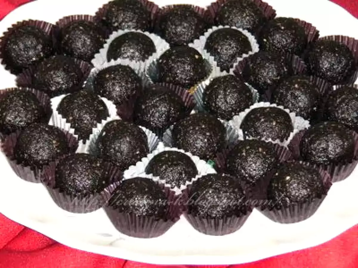 Bombonele din nuca si prune uscate - poza 2