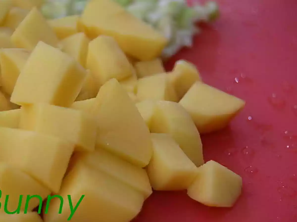 Bors cu afumatura si cartofi - poza 4