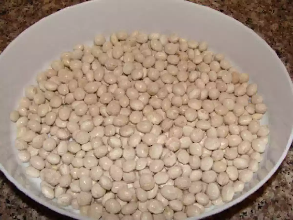 Bors de fasole boabe cu scarita afumata - poza 4