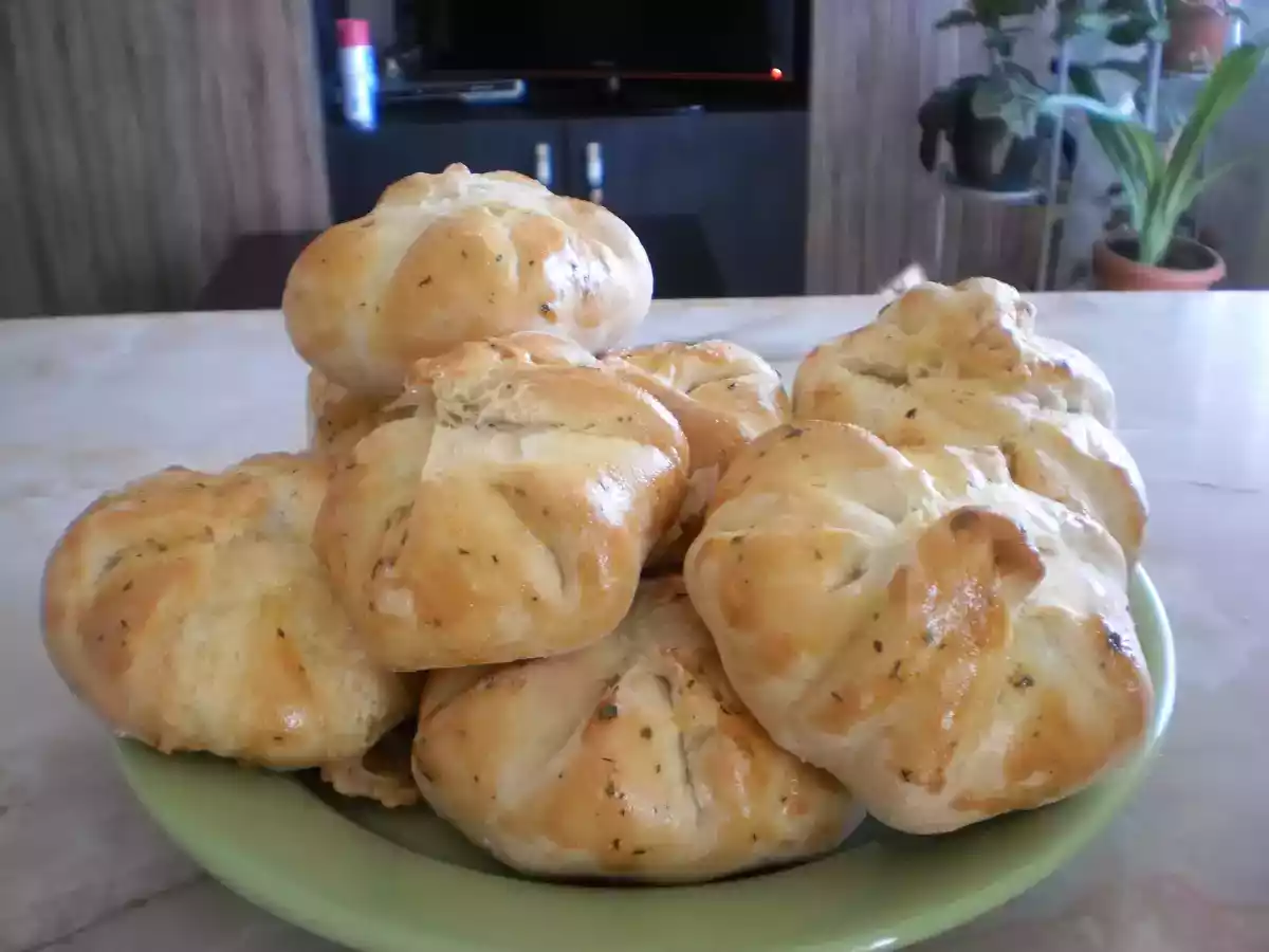 Branzoici cu telemea - poza 2