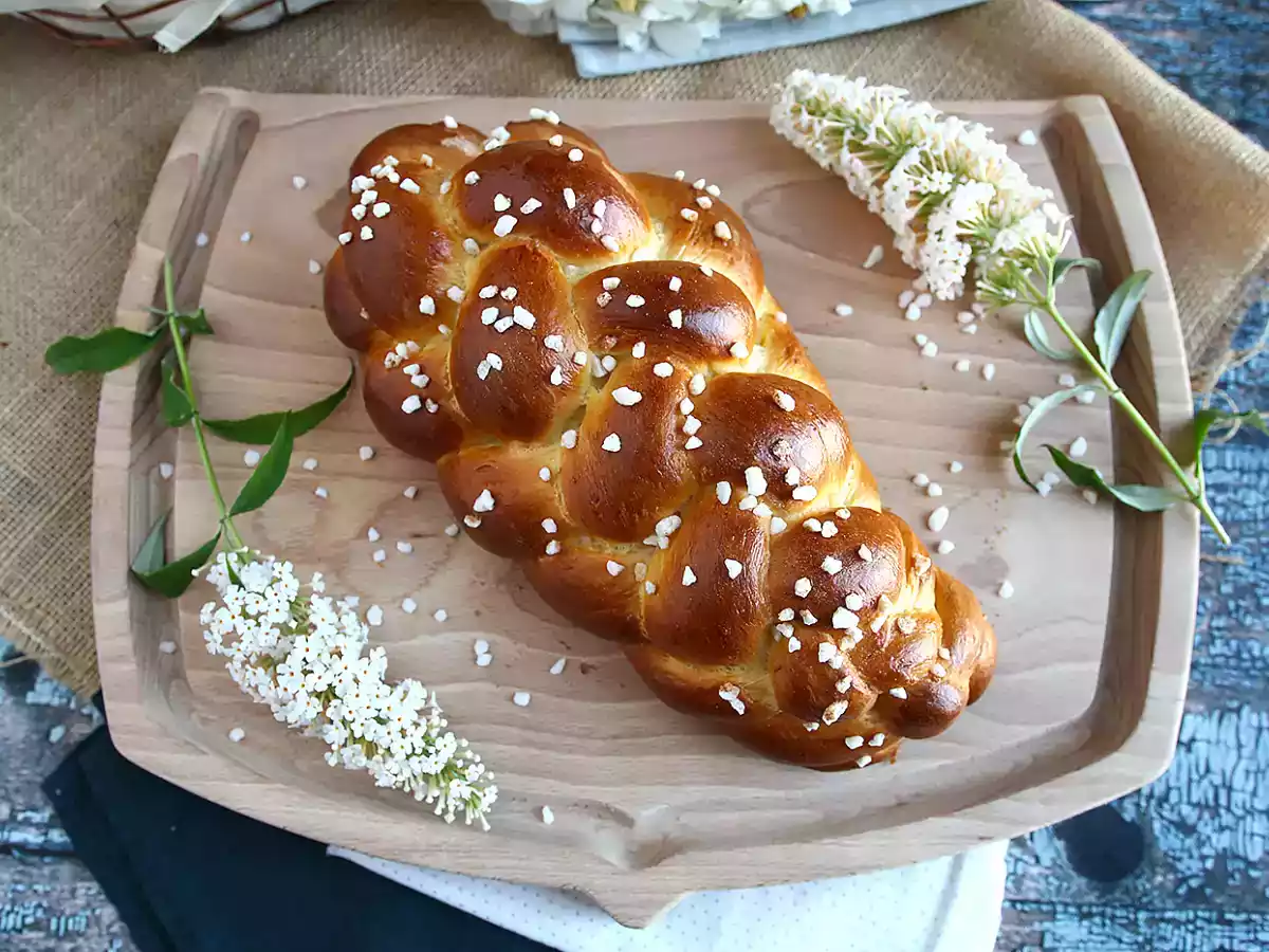 Briosa impletita in 8