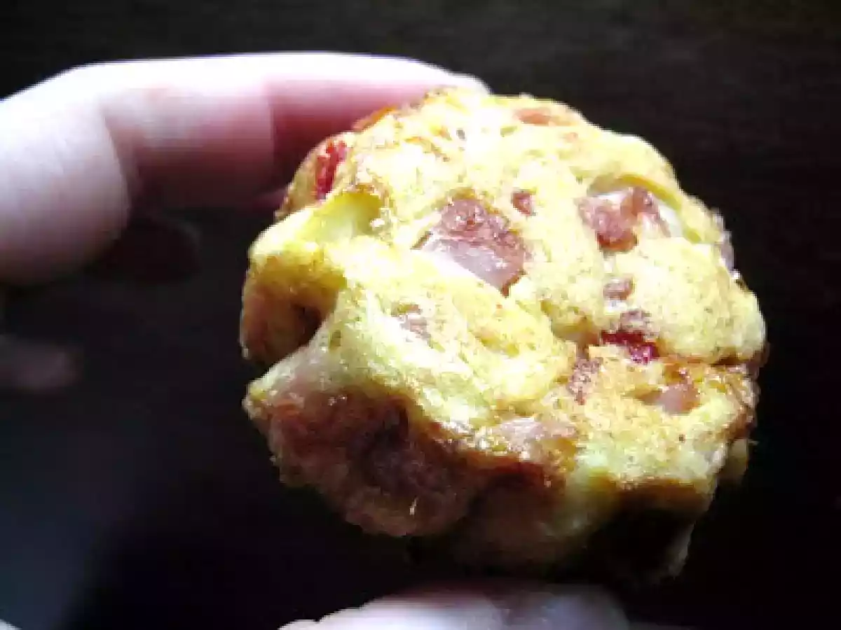 Briose aperitiv cu sunca si ardei - poza 4