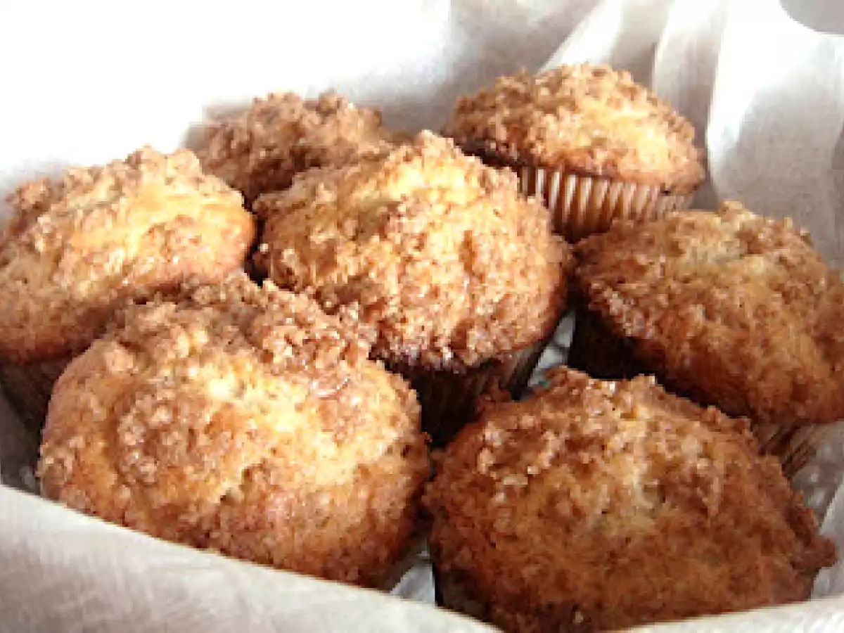 Briose cu banane si crusta crocanta