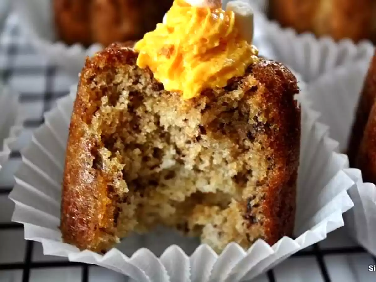 Briose cu banane, super pufoase - poza 9