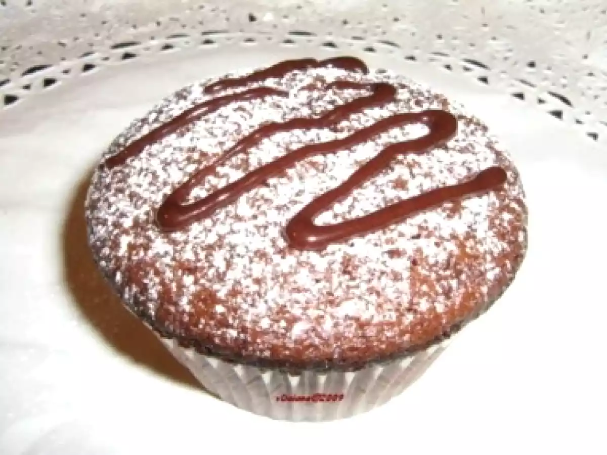 Briose cu cacao si visine