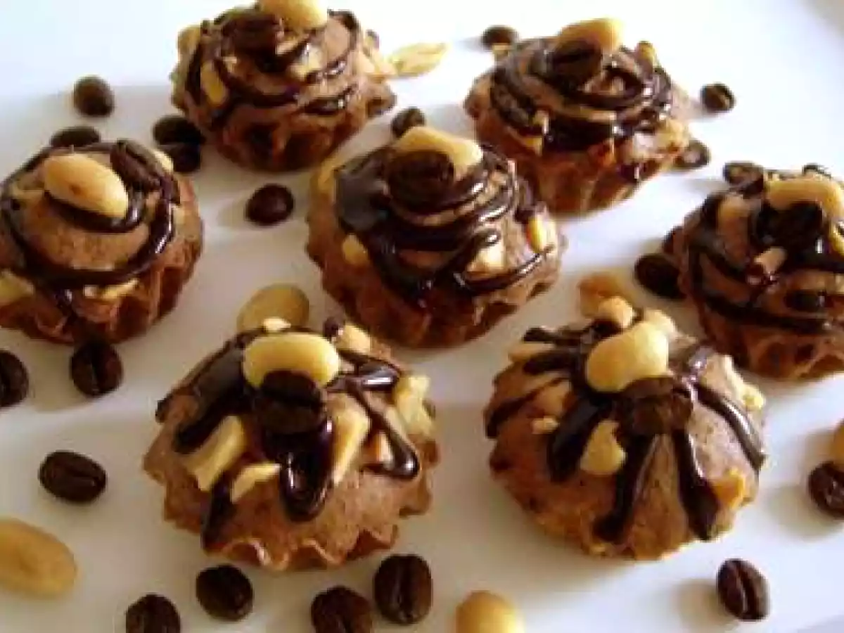 Briose cu cafea si alune - poza 2