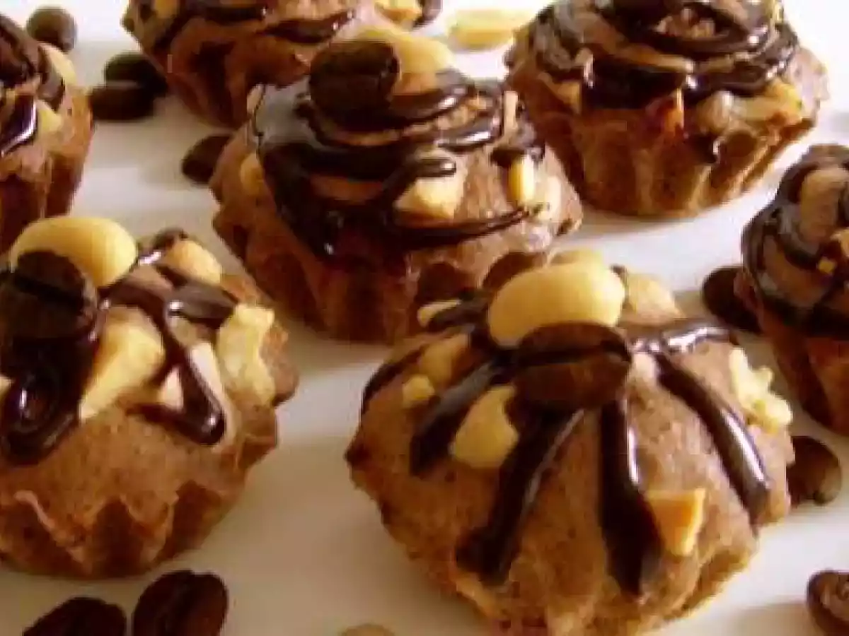 Briose cu cafea si alune - poza 3