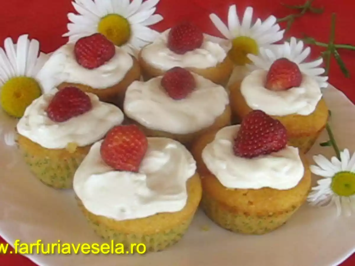 Briose cu capsuni (reteta video)