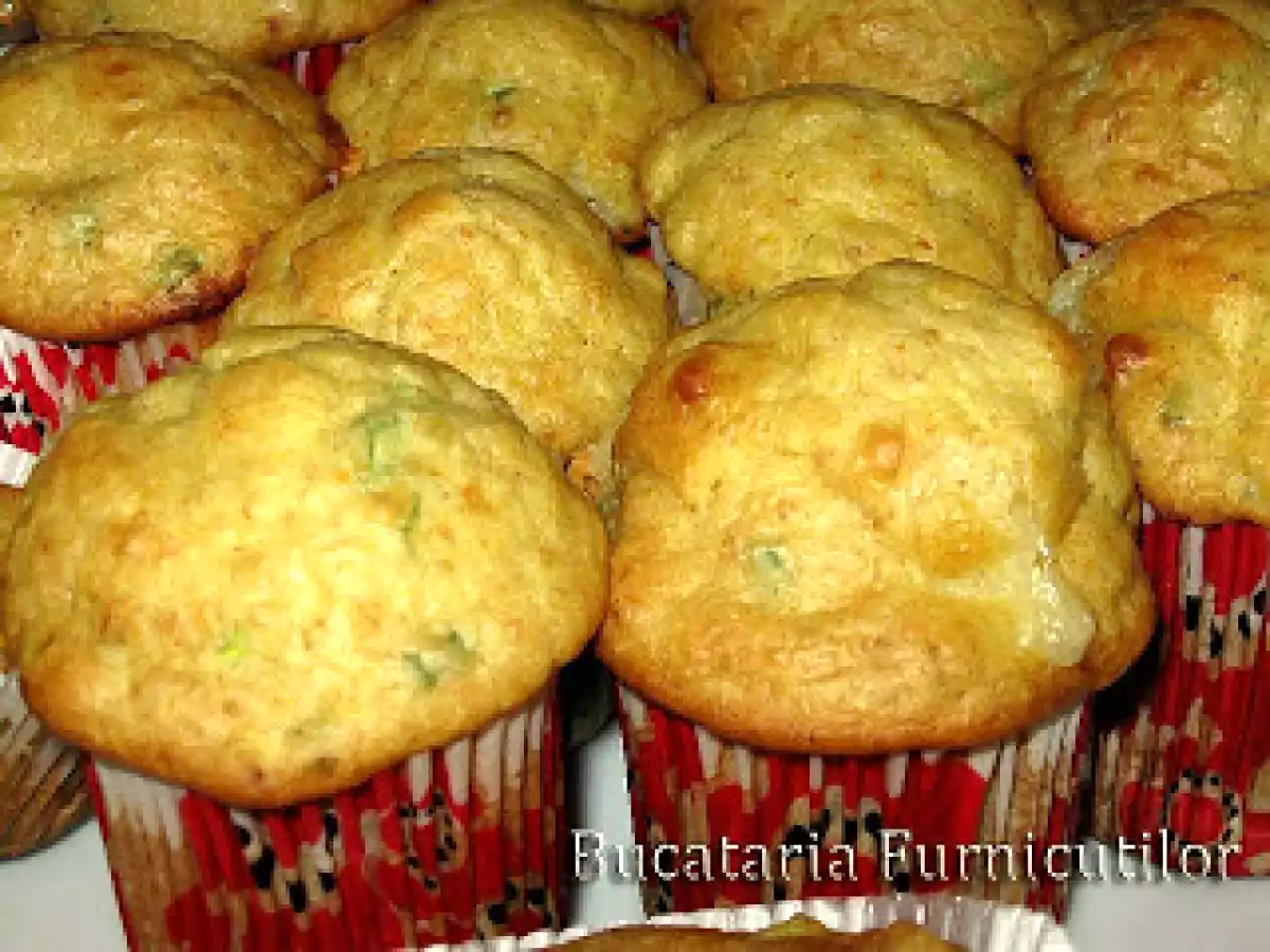 Briose cu Cascaval si Sunca - poza 7