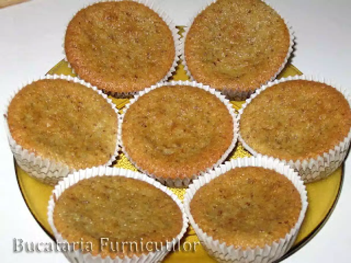 Briose cu Fistic - poza 4