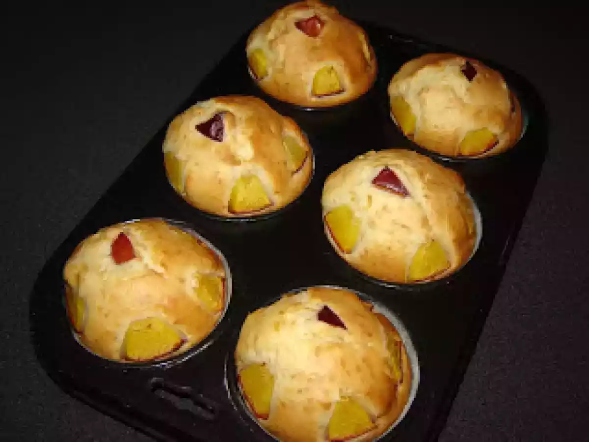 Briose cu nectarine, gem si nuci - poza 3