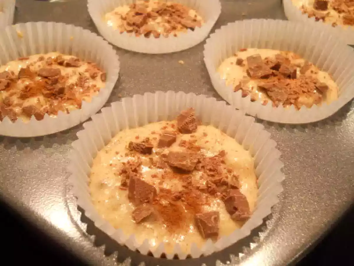 Briose cu nuca, banane si scortisoara - poza 3