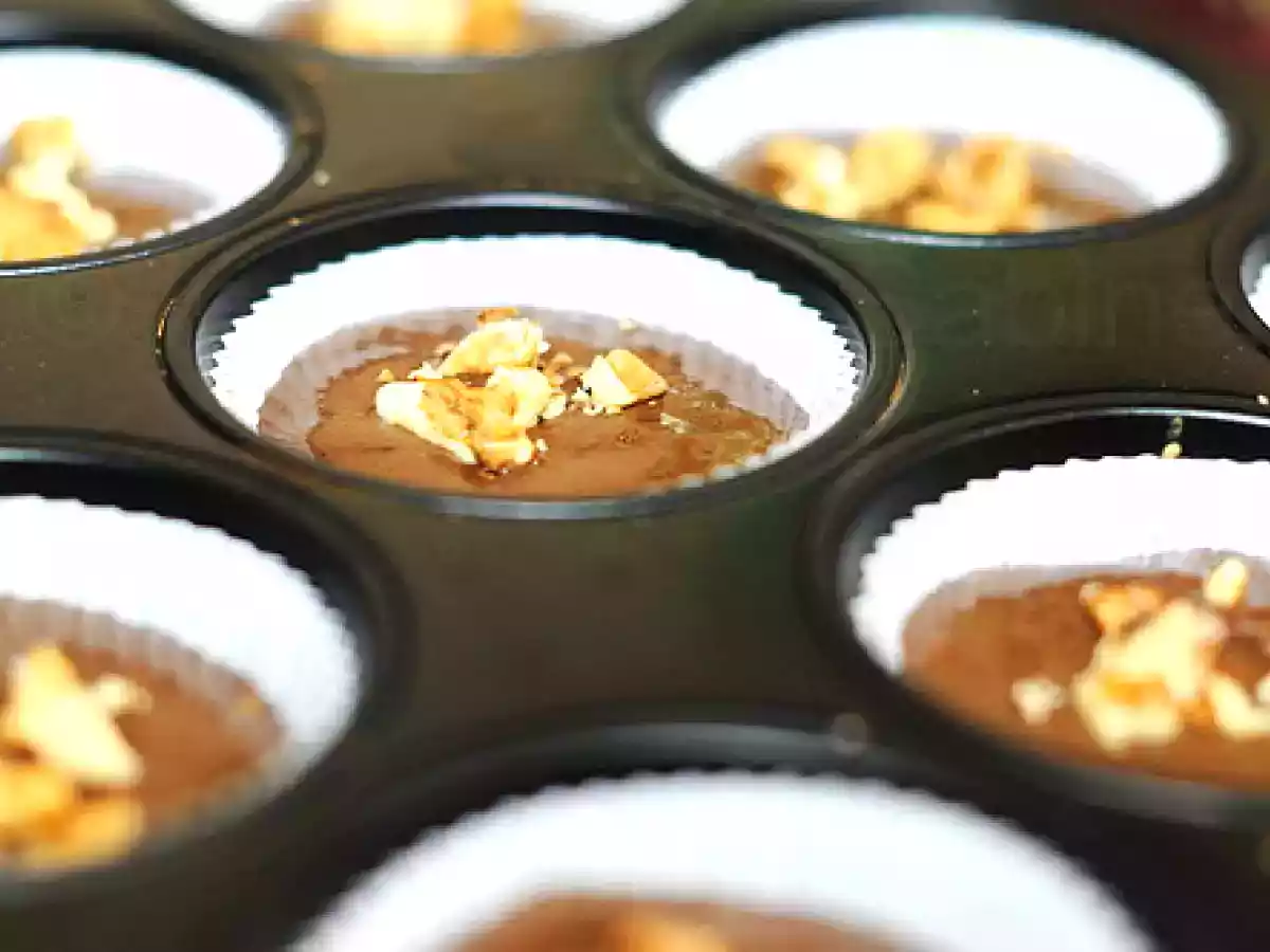 BRIOSE CU NUCI SI GHIMBIR - poza 2