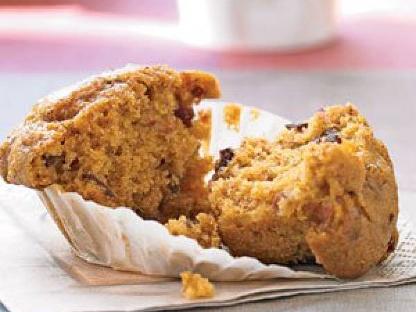 Briose de dovleac si fulgi de ovas (Pumpkin Muffins)