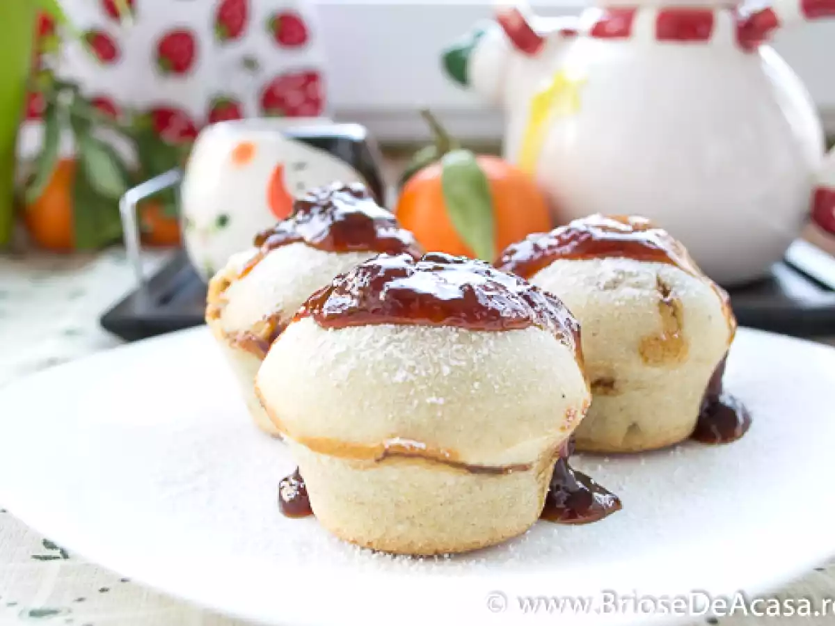 Briose de Post cu Dulceata de Prune