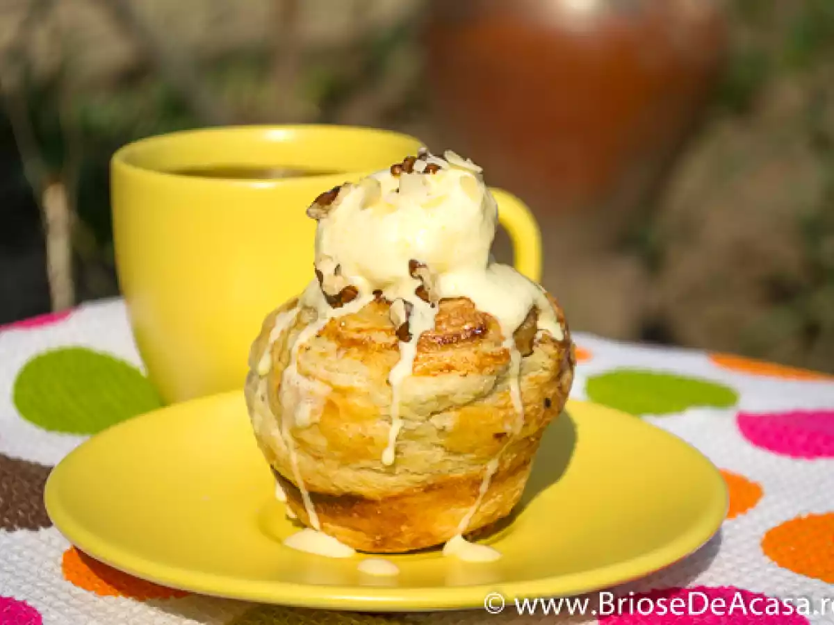 Briose din foietaj, cu mere si inghetata - poza 2