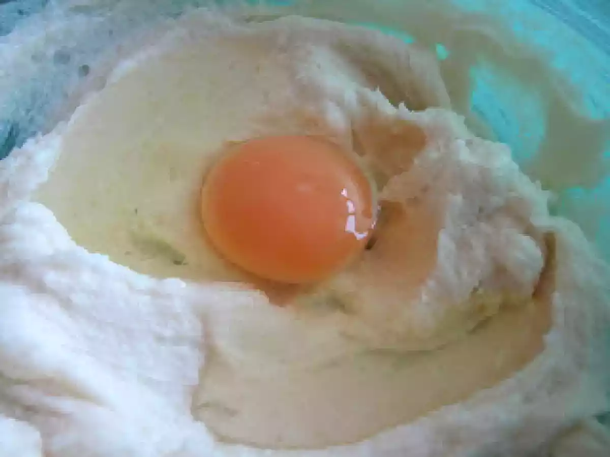 BRIOSE NEGRESE - poza 5