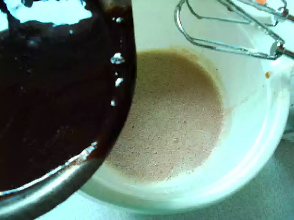 Brownie cu branza si visine - poza 4