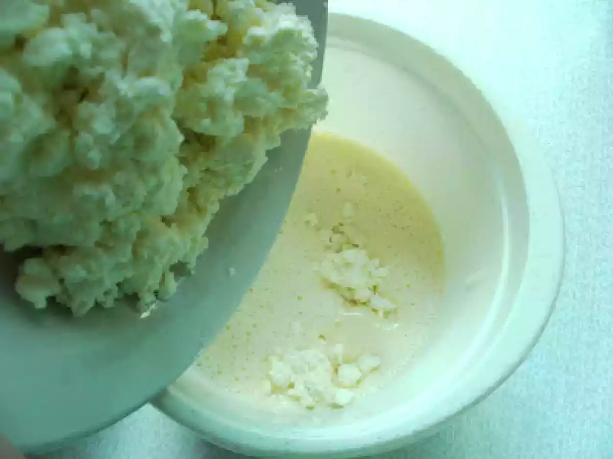 Brownie cu branza si visine - poza 9