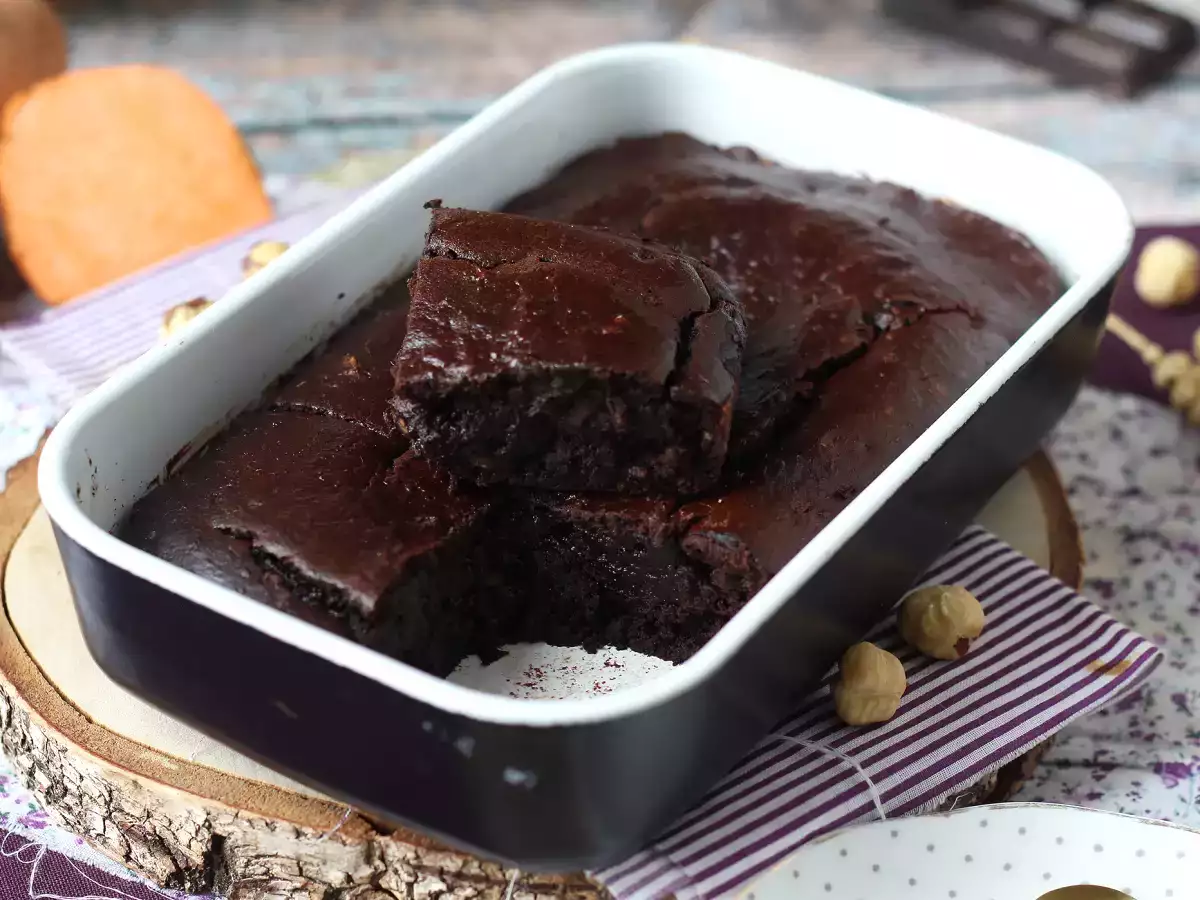 Brownie cu cartof dulce, fără unt și ulei