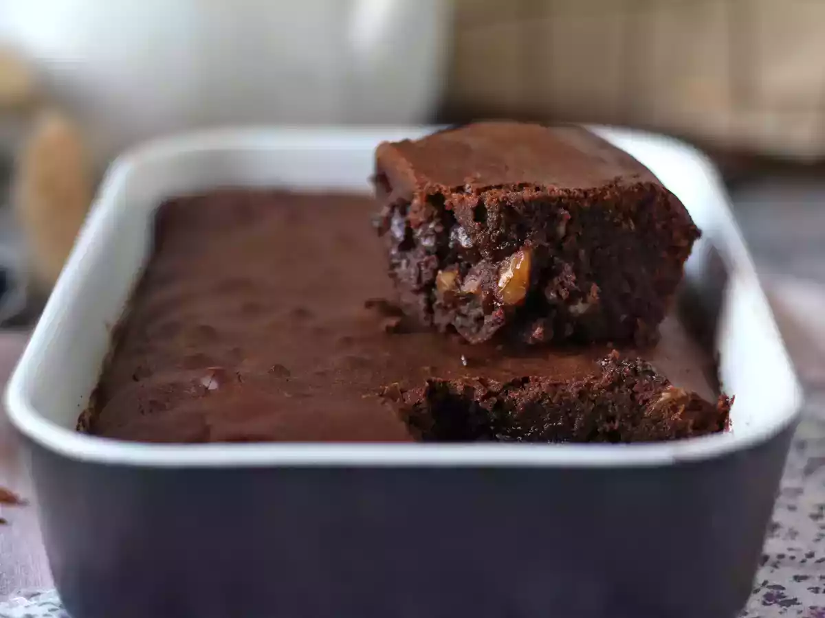 Brownie cu ciocolată și nucă la Air fryer - poza 5
