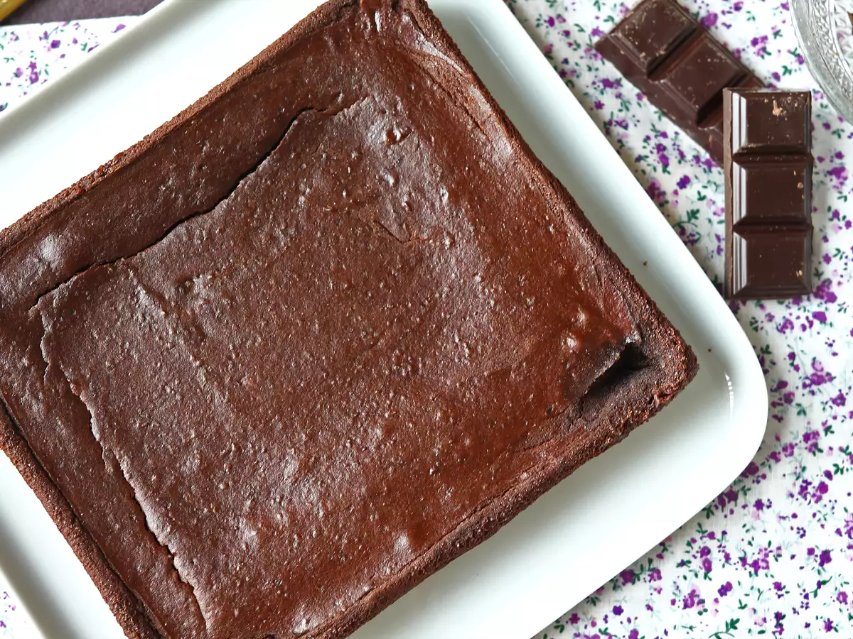 Brownie proteic cu ciocolată și fasole roșie - poza 8