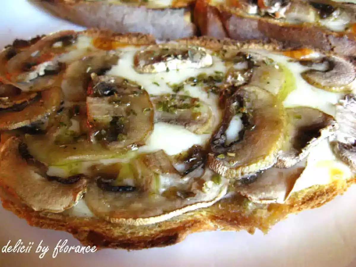 BRUSCHETA cu ciuperci