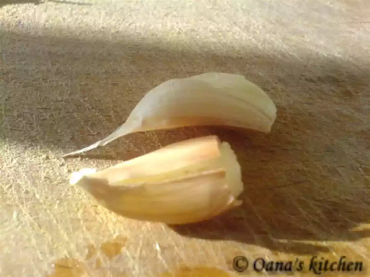 BRUSCHETE CU PATRUNJEL SI PARMEGIANO - poza 3