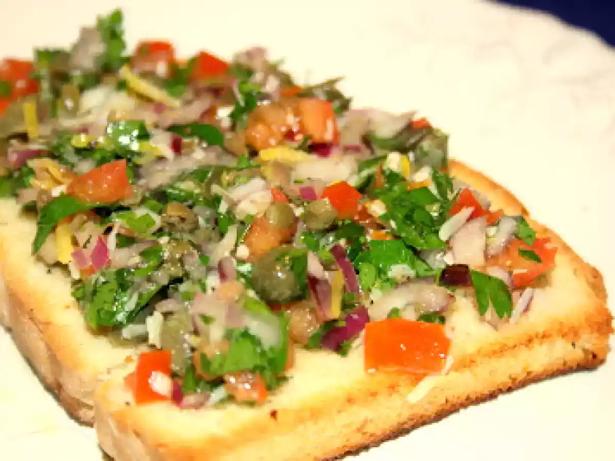 Bruschete cu Salata de Patrunjel - poza 3