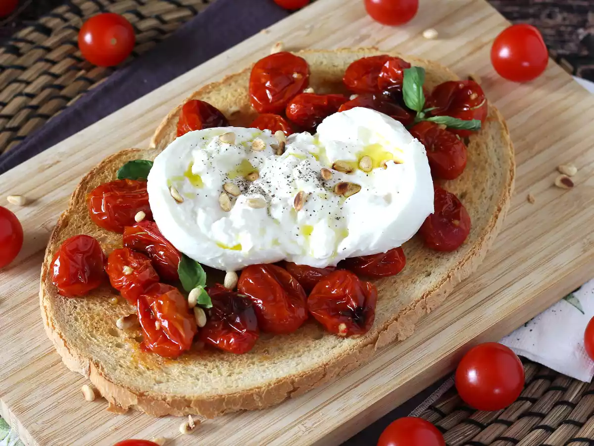 Bruschetta cu roșii cherry și burrata - poza 3