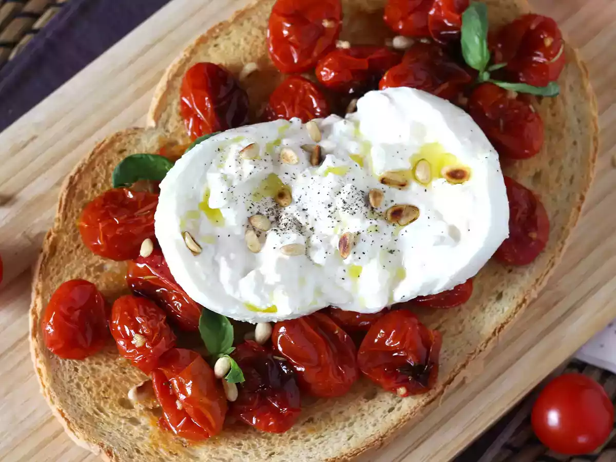 Bruschetta cu roșii cherry și burrata - poza 4